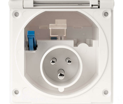 CEE White Electrical Socket with Cover